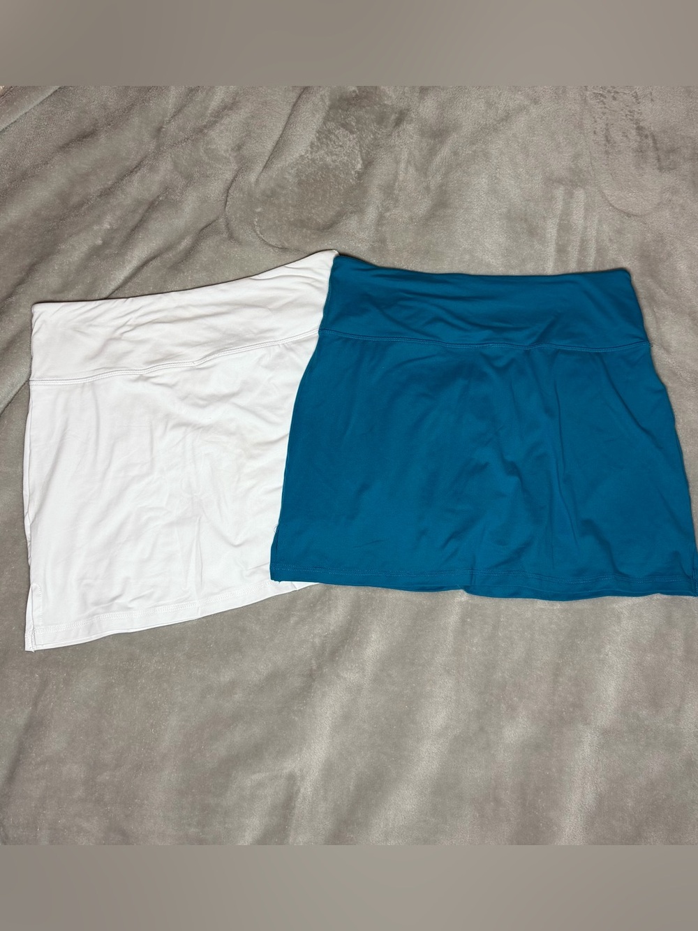 Rae Mode Skorts in Teal and White